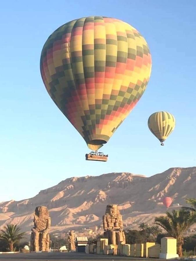 Bob Marley Bed & Breakfast & Restaurant Luksor Exterior foto