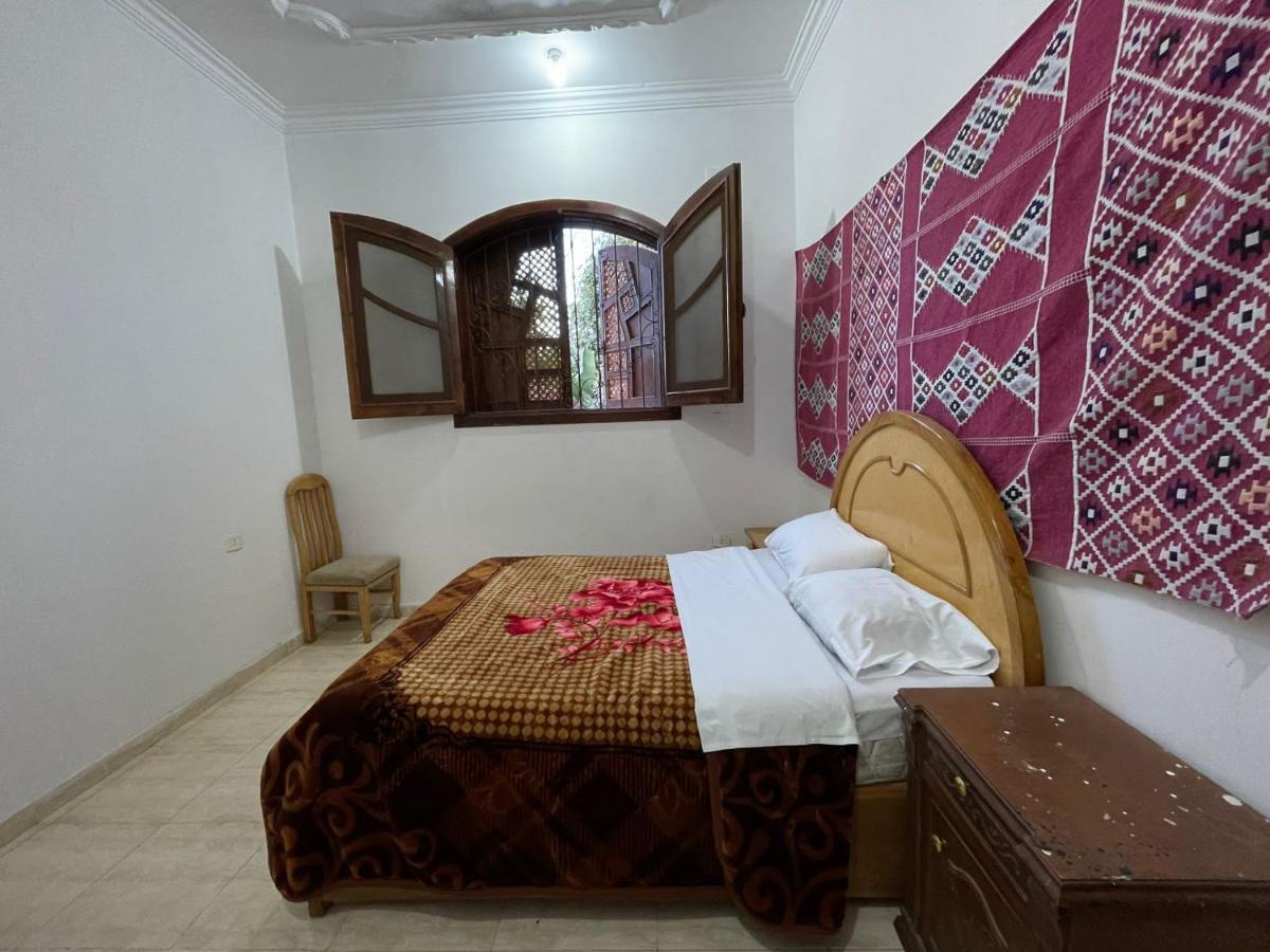 Bob Marley Bed & Breakfast & Restaurant Luksor Exterior foto